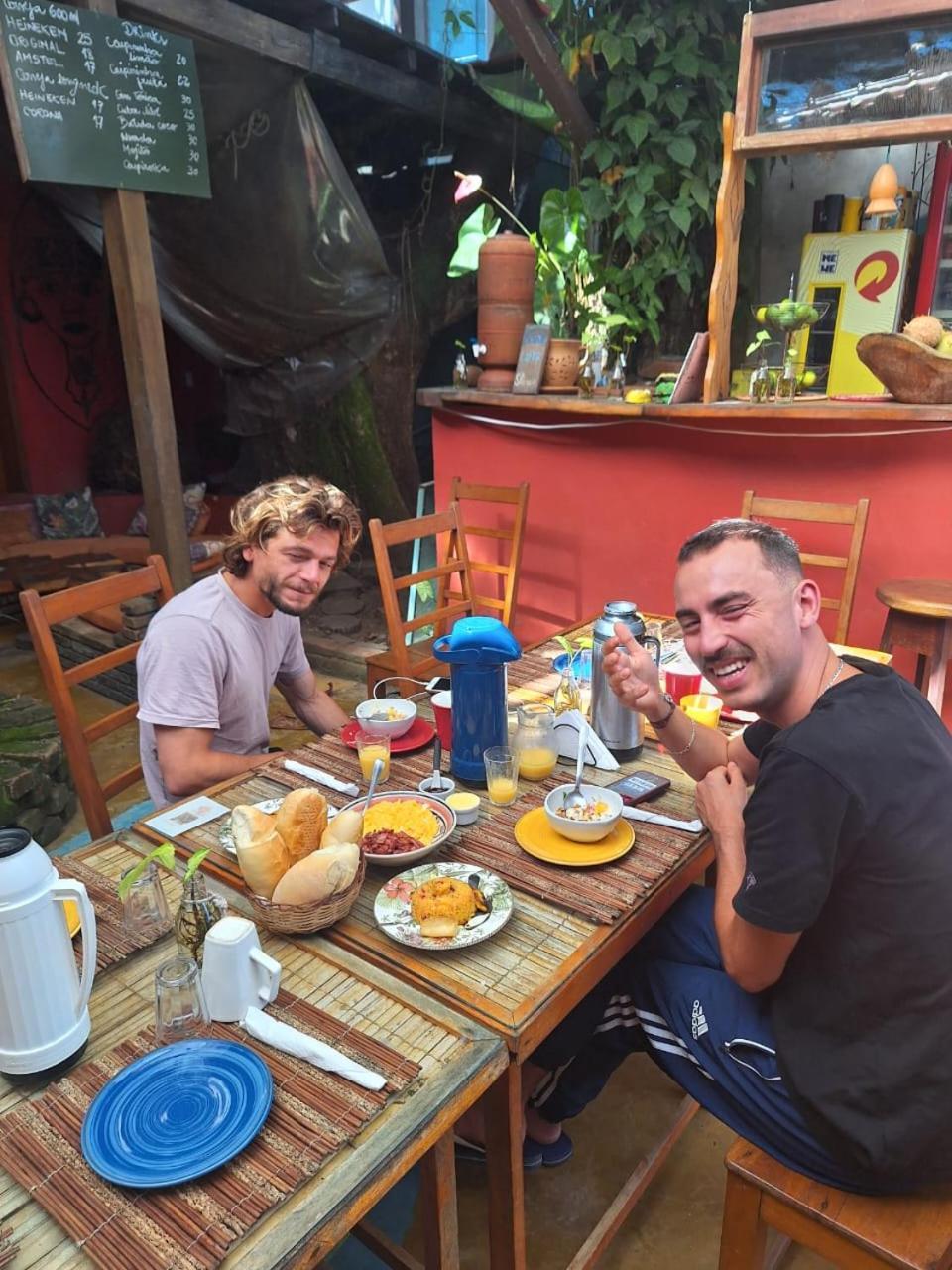 Mais Que Nada Itacare - Hostel, Bar & Breakfast Exterior foto